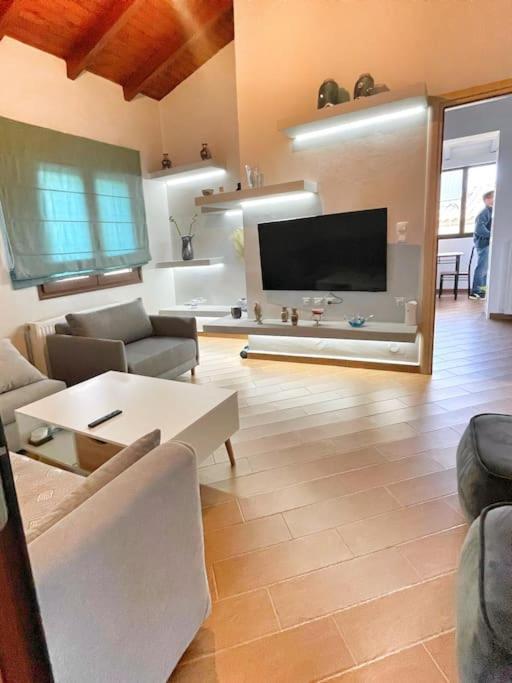 Kathiana Cozy Apartment Bagian luar foto