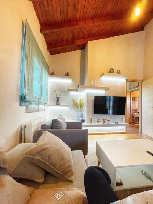 Kathiana Cozy Apartment Bagian luar foto