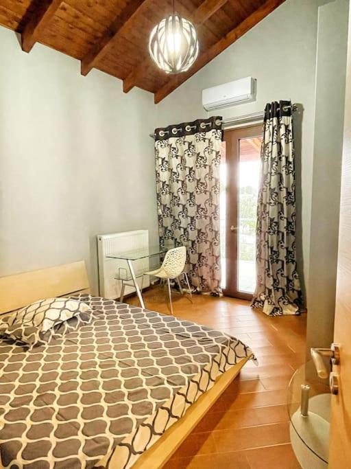 Kathiana Cozy Apartment Bagian luar foto