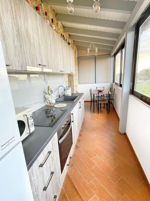 Kathiana Cozy Apartment Bagian luar foto