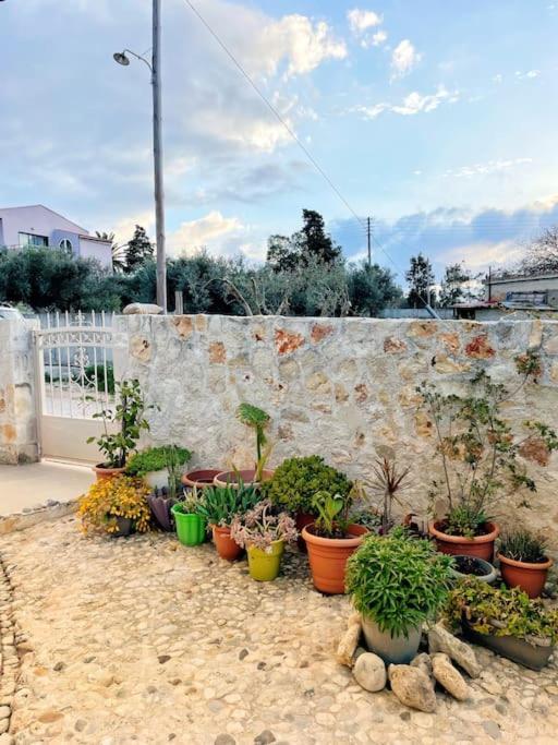 Kathiana Cozy Apartment Bagian luar foto